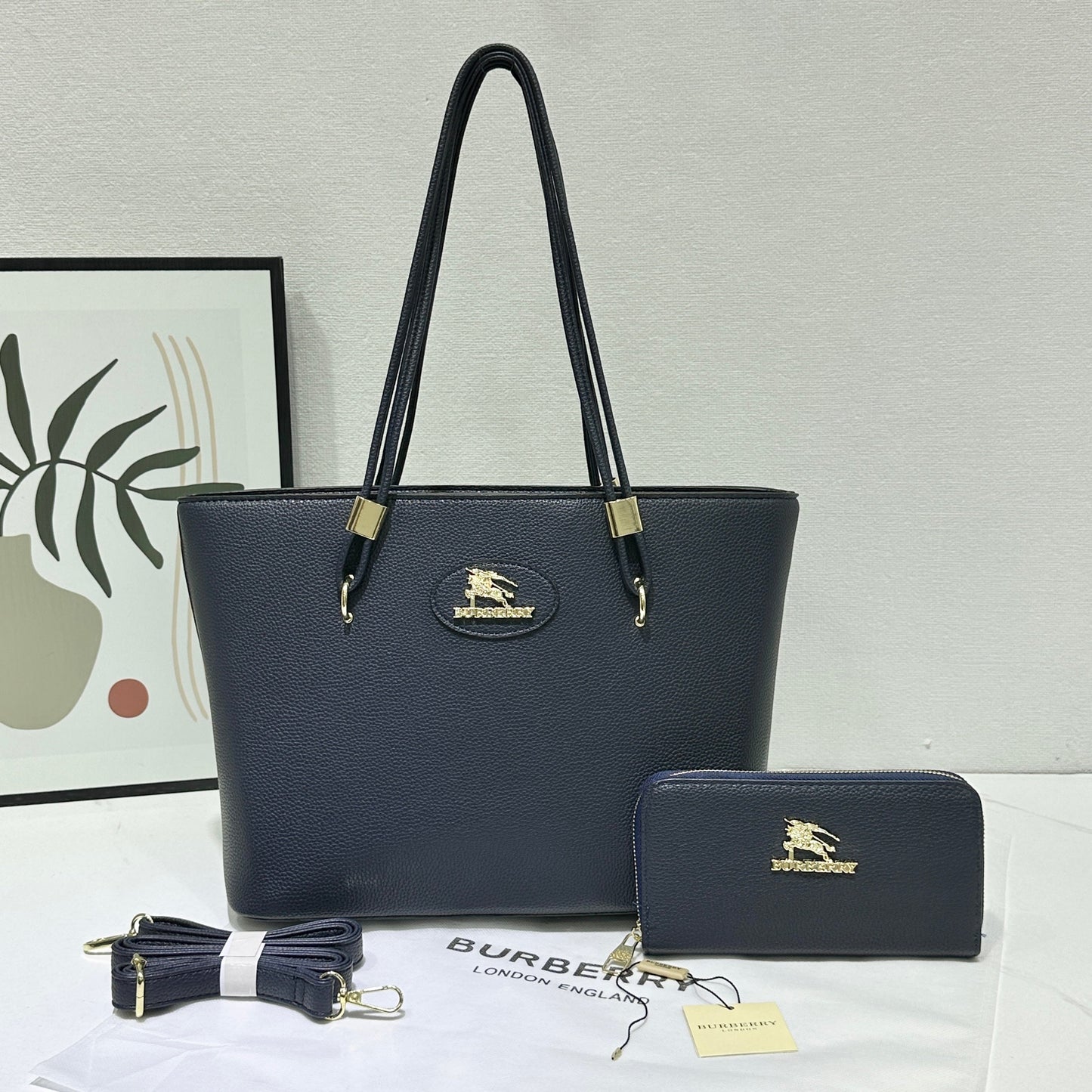 Jet Set Medium Tote Bag & Wallet