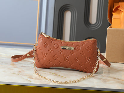 Liv Pochette New Collection