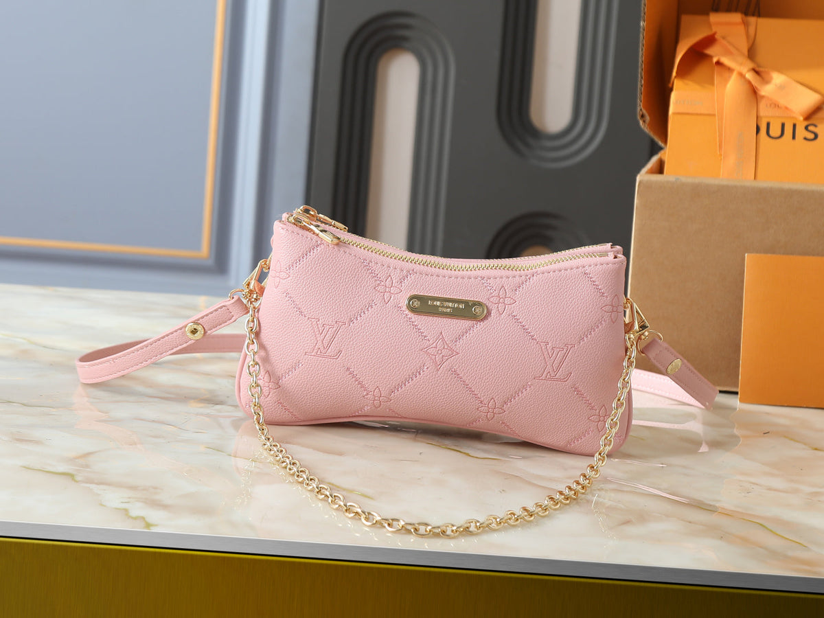 Liv Pochette New Collection