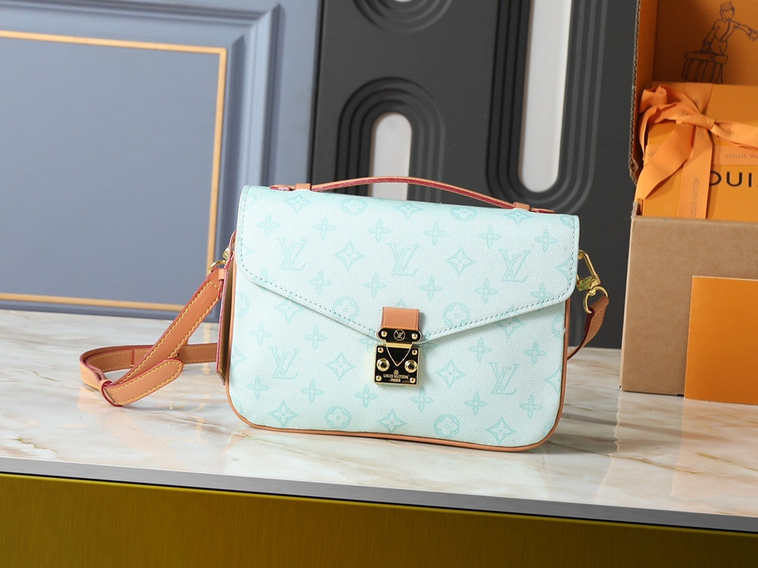 Pochette Metis Bag