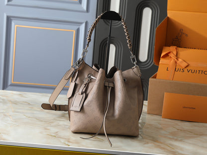 Muria Bucket Bag