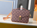 Pochette Metis Bag