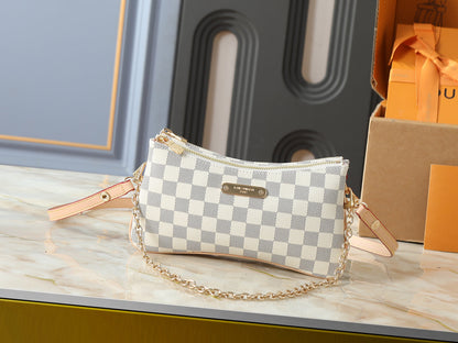 Liv Pochette New Collection