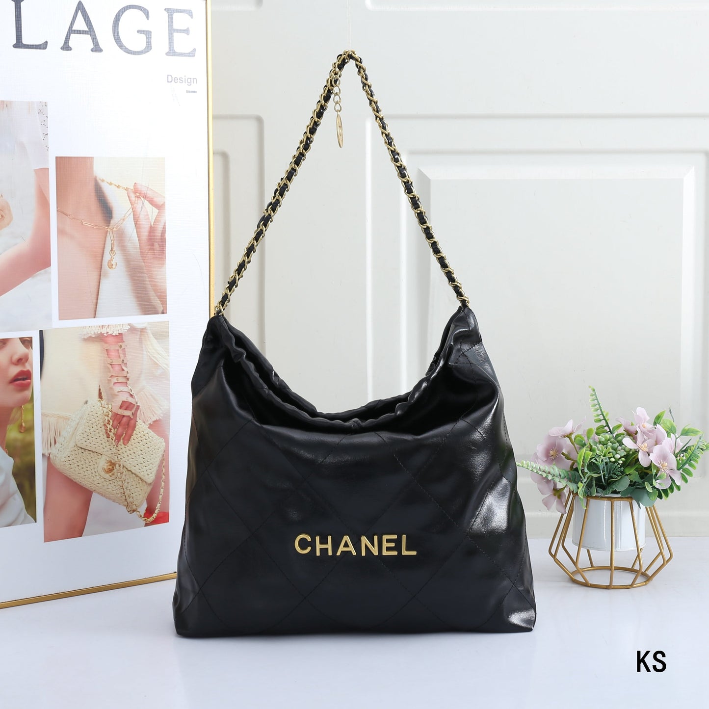 CC 25 Crafted Handbag & Matching Pouch
