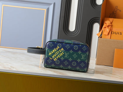 Pochette Monogram Cite Bag